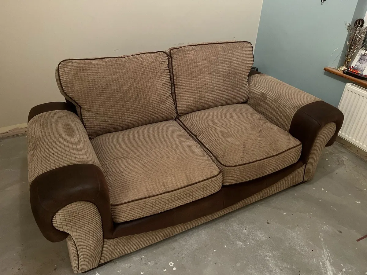 2 Seater Couch - Image 2
