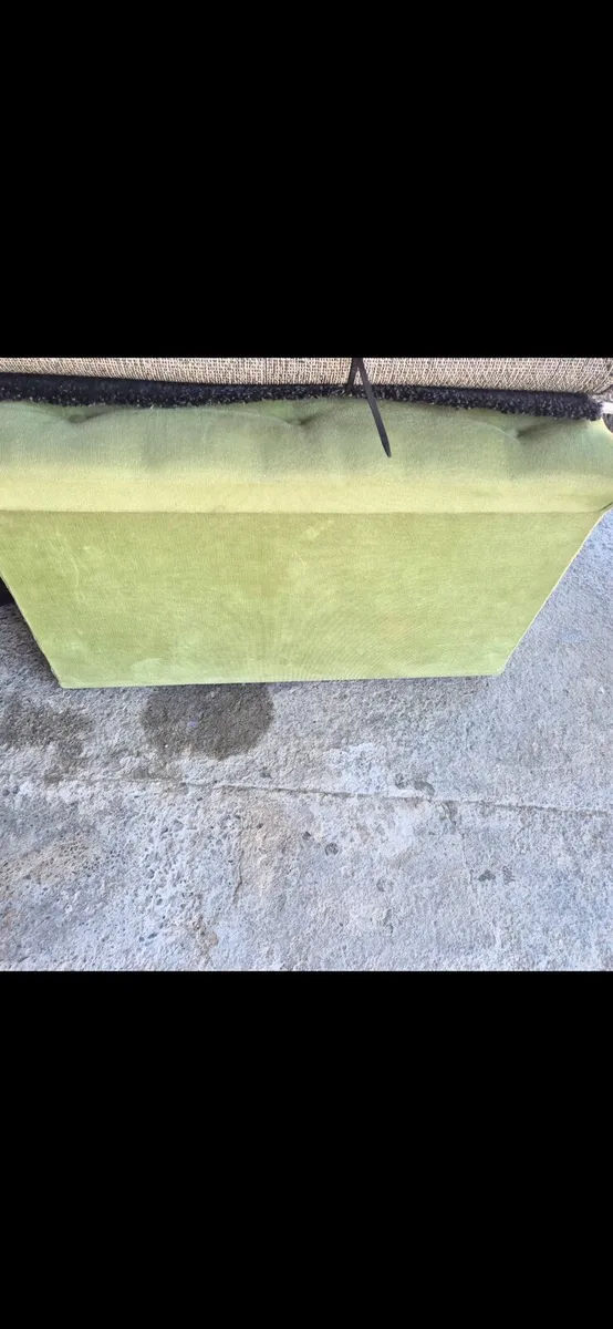 Green storage box - Image 1