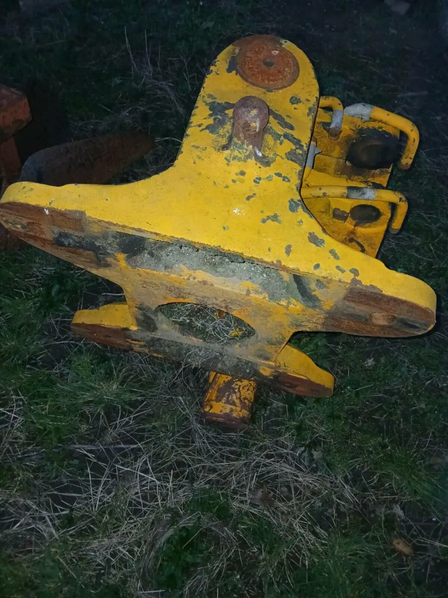 JCB 3cx P7 Kingpost - Image 4