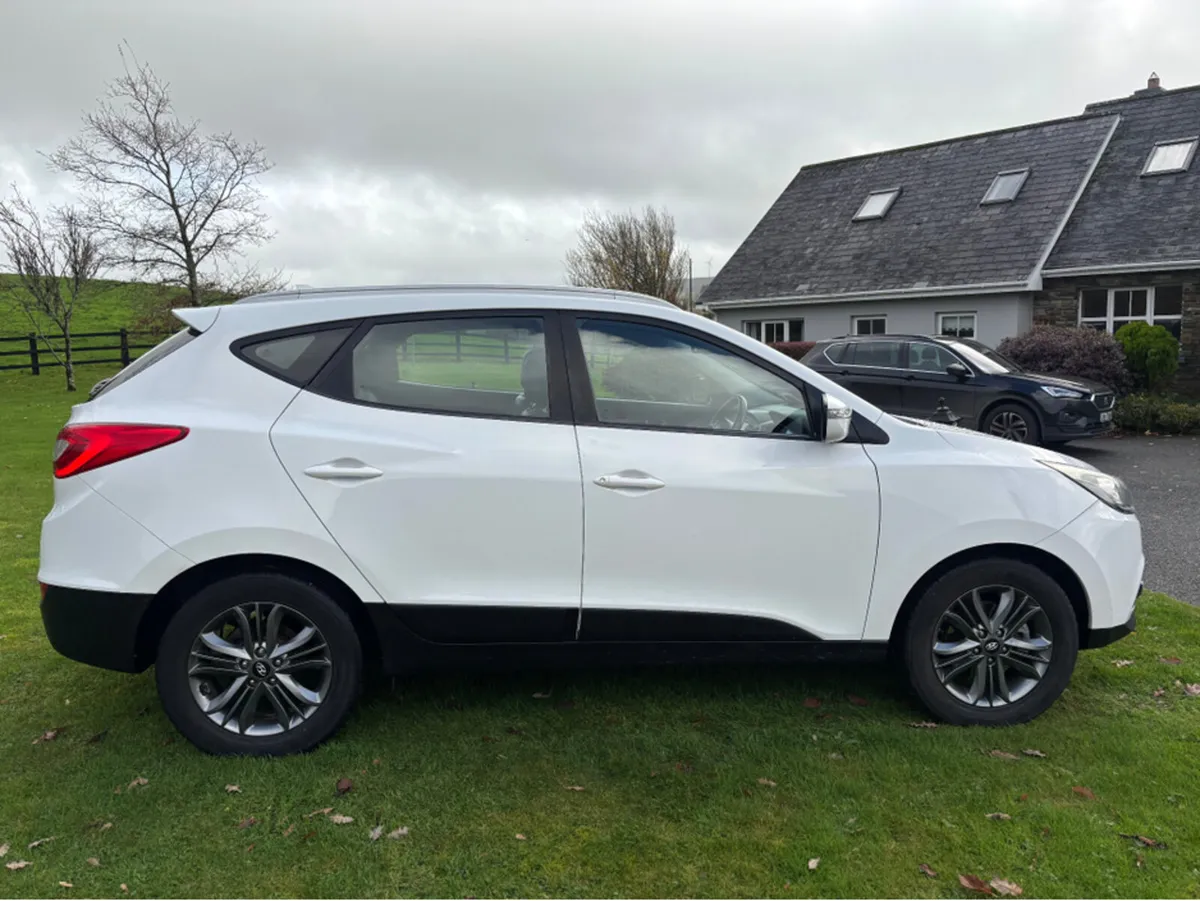 Hyundai ix35 SE NAV 5DR - Image 4