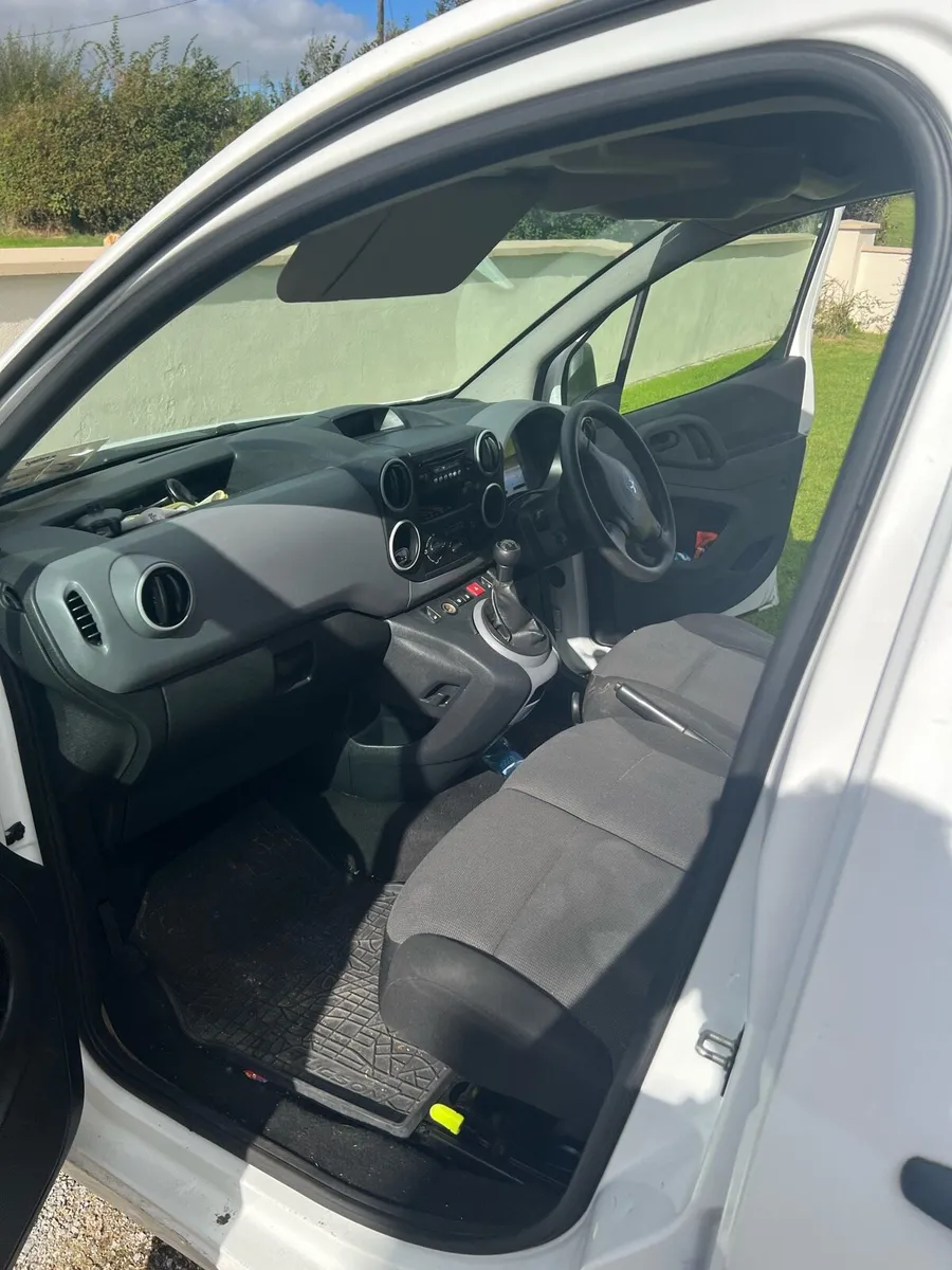 181 Peugeot Partner - Image 3