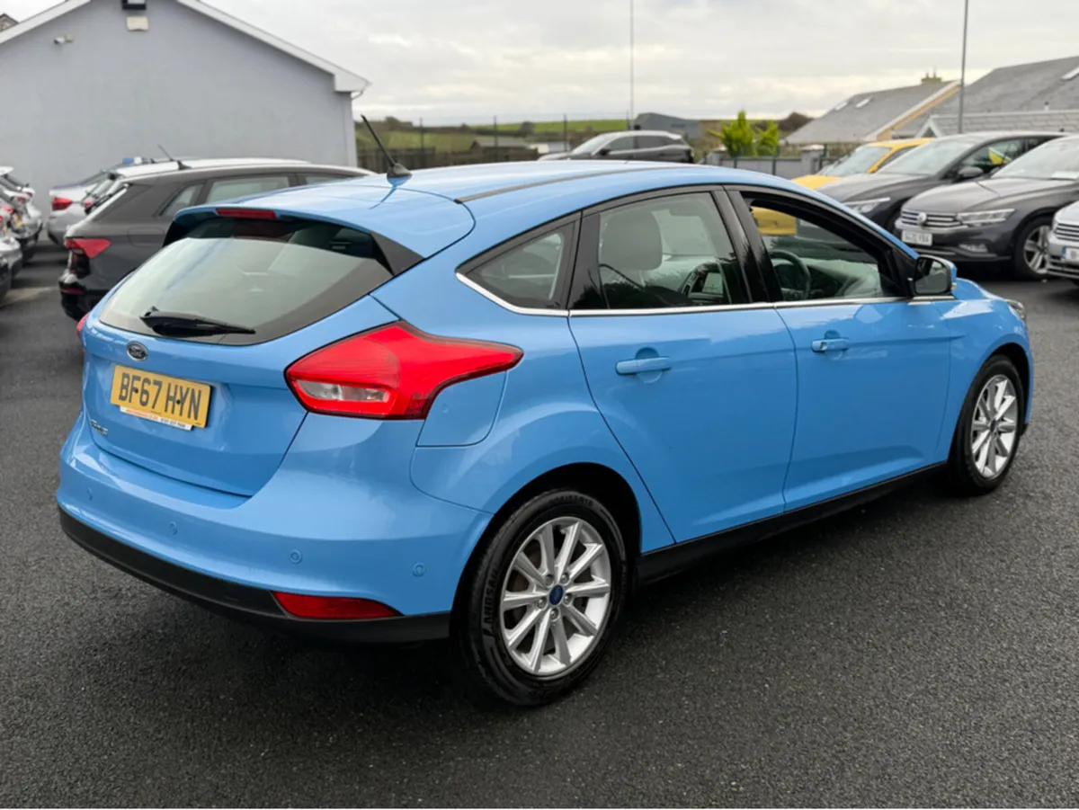 Ford Focus TITANIUM TDCI - Image 4