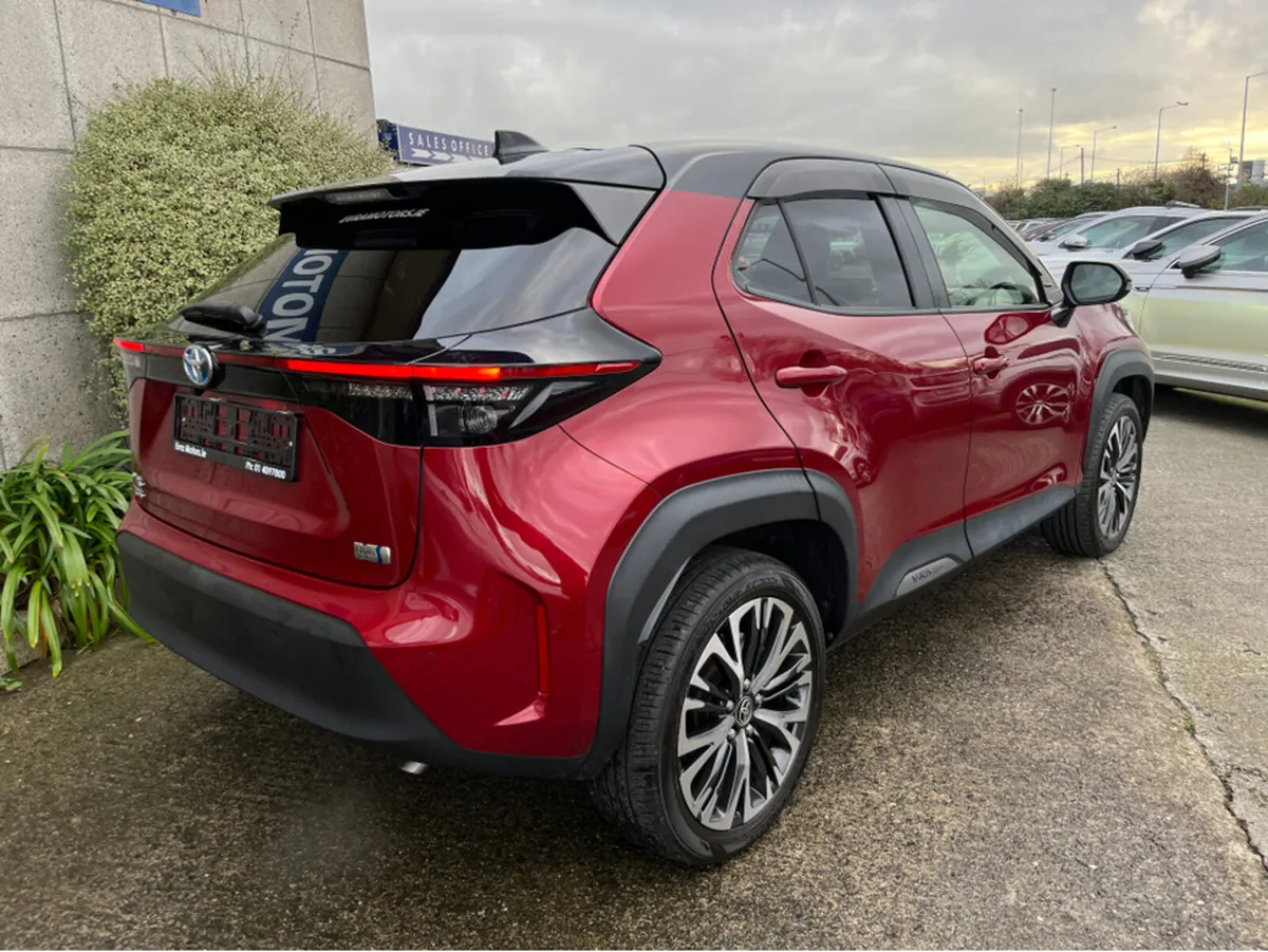 Toyota Yaris Cross Z HYBRID AUTOMATIC 1.5 PETROL / - Image 4