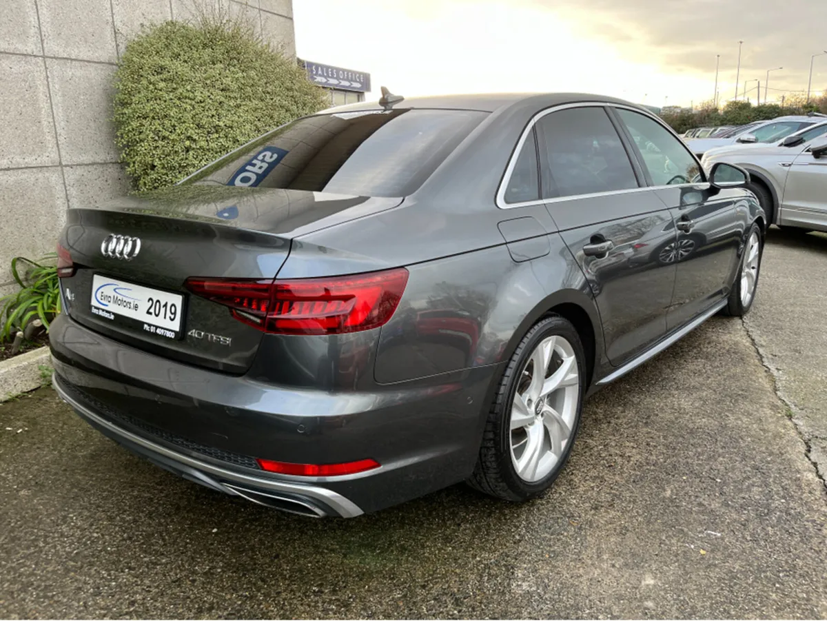 Audi A4 SALOON S-LINE AUTOMATIC 2.0 PETROL 190BHP - Image 4