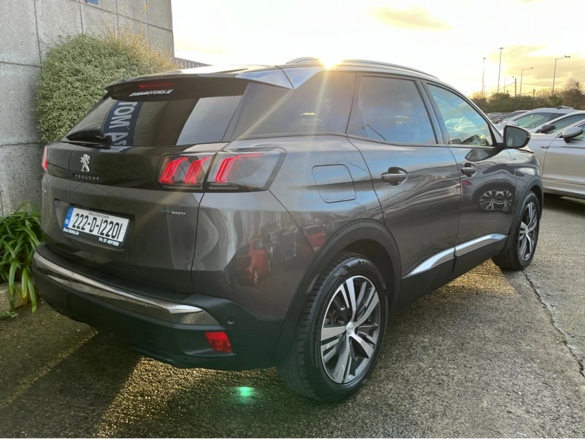 Peugeot 3008 FL ALLURE 1.6 PETROL PHEV 225BHP HYBR - Image 4