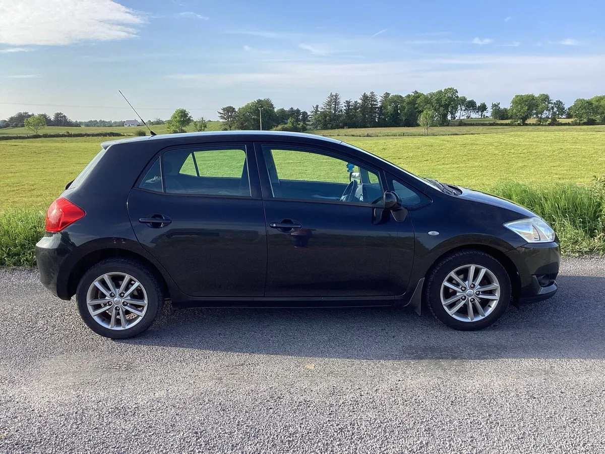 09 TOYOTA AURIS TR…….NEW NCT - Image 4