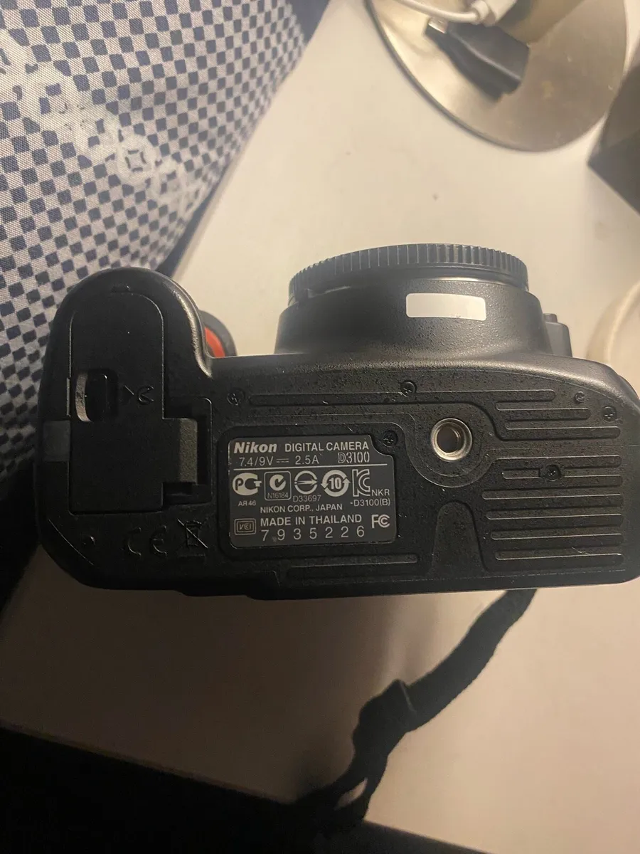 Nikon D3100 (with photos for reference) - Image 4