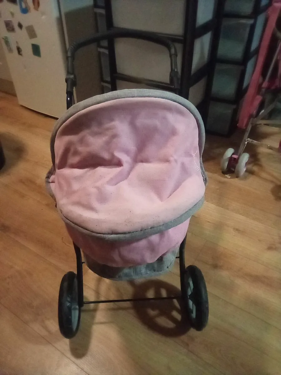 prams and buggies - Image 3