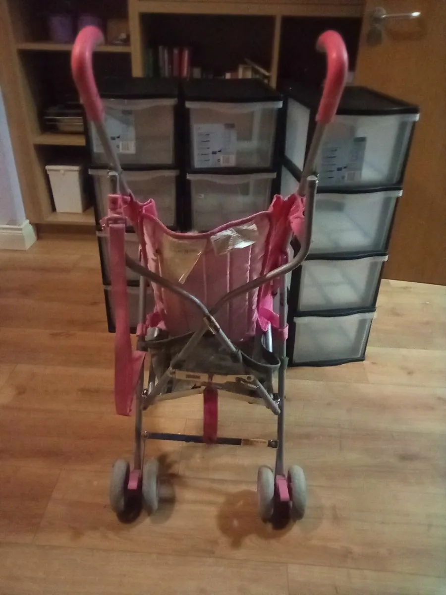 pram and buggies - Image 2