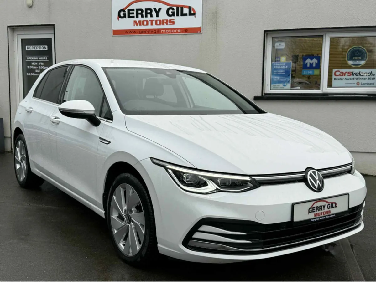 Volkswagen Golf STYLE 2.0 TDI 115HP 5DR - Image 1