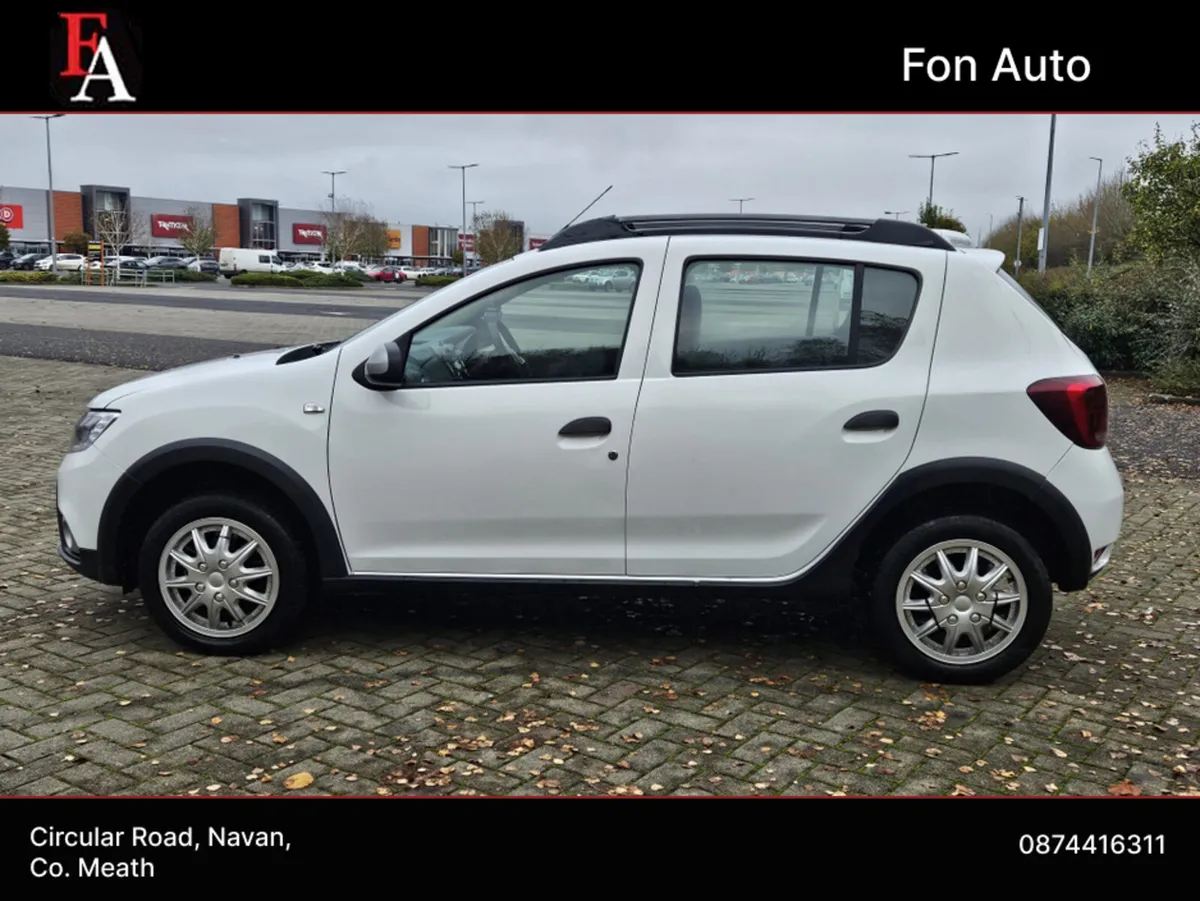 Dacia Sandero Stepway 1.0 PETROL ESSENT  MODEL** N - Image 4