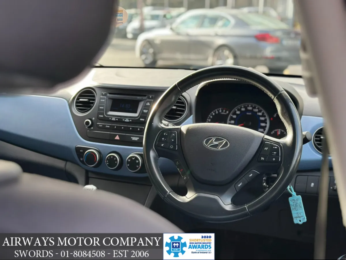 Hyundai i10 DELUXE 4DR - Image 4