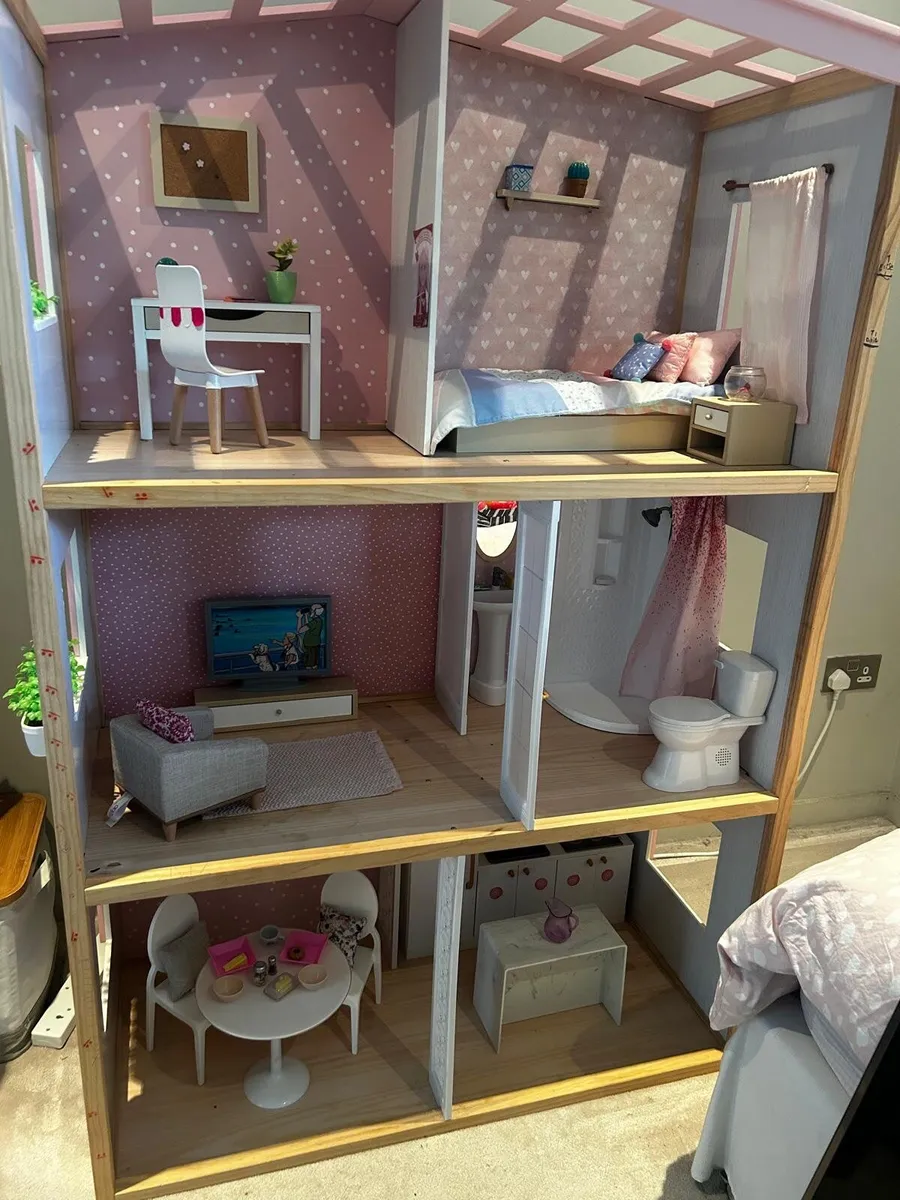 Our Generation dolls house - Image 1