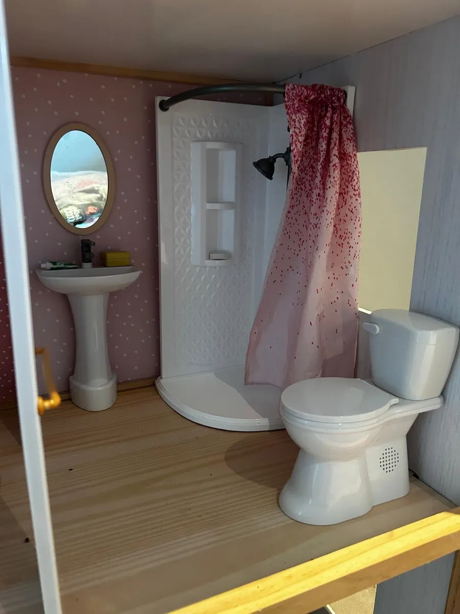 Our Generation dolls house - Image 4