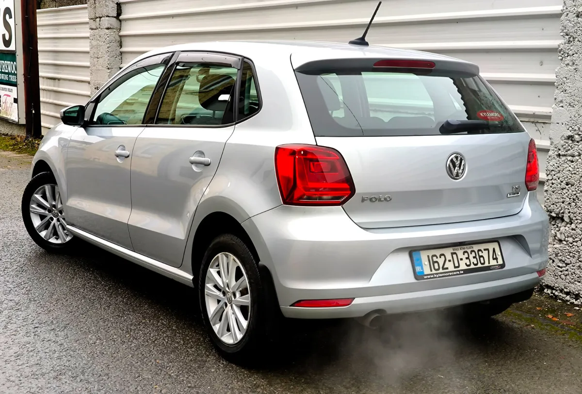 Volkswagen Polo 2016 LOW KILOMETRES , AUTOMATIC - Image 4