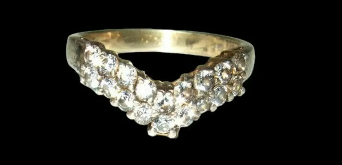 Vintage Hallmarked Silver Sapphire Wishbone Ring - Image 1