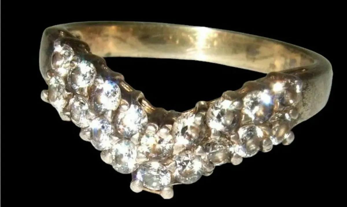 Vintage Hallmarked Silver Sapphire Wishbone Ring - Image 3