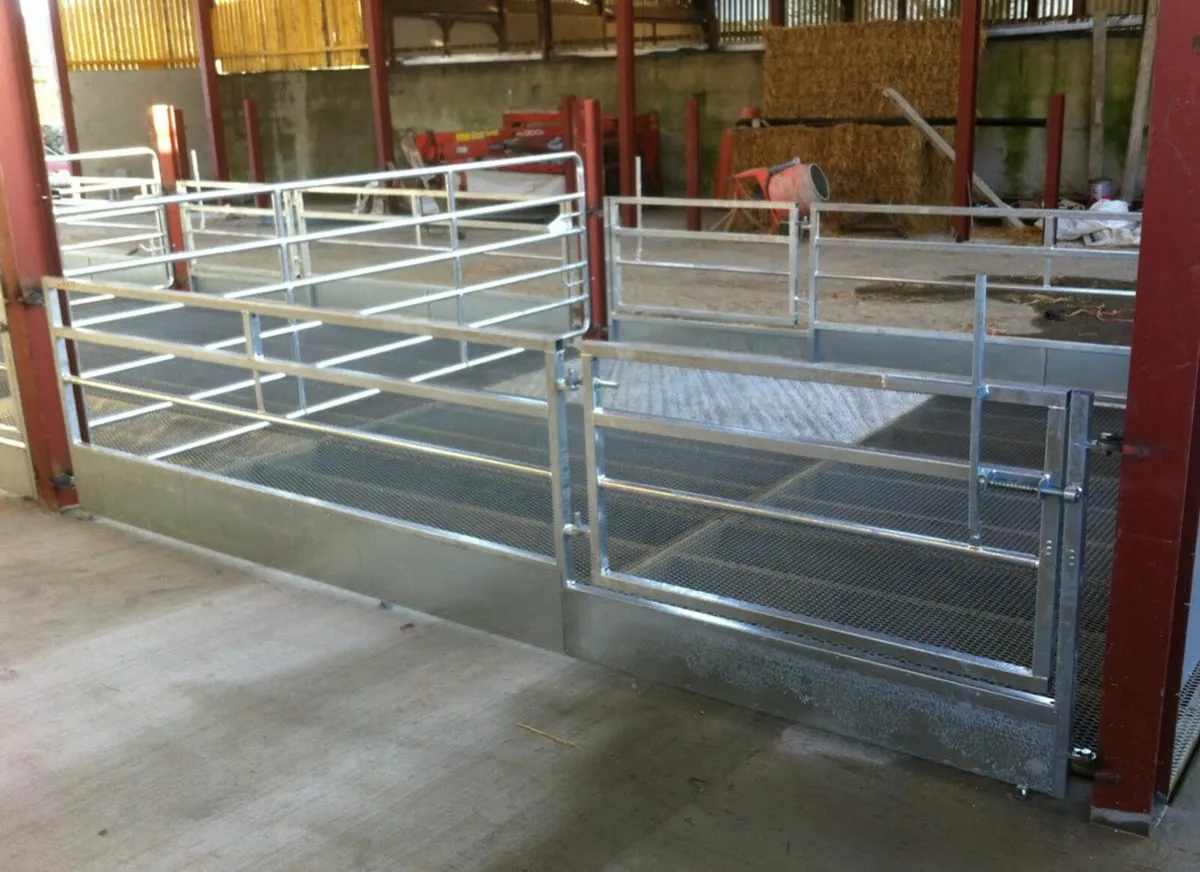 Walk Through feeders, barriers - Image 4