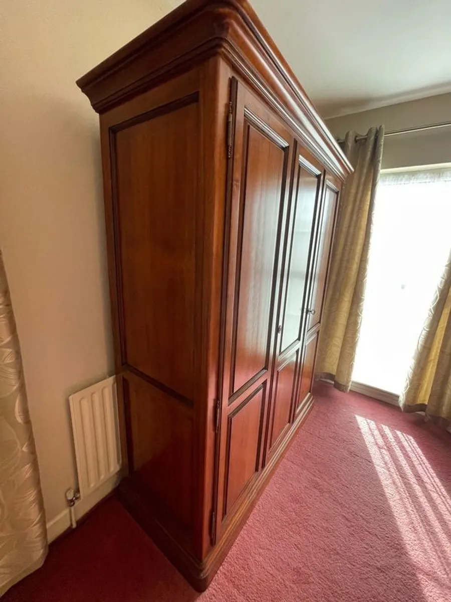 Beautiful Triple Door Wood Wardrobe-Cherry finish - Image 4