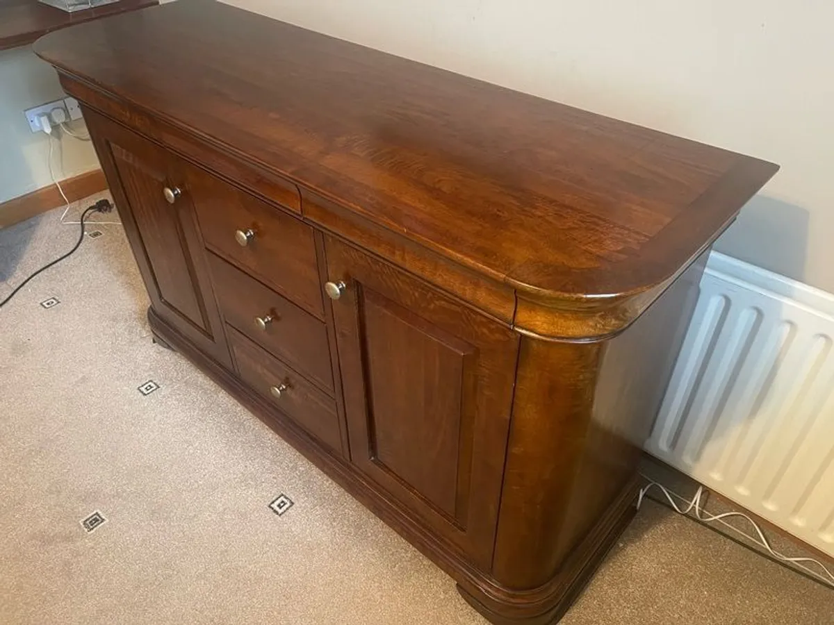 Lovely Solid Wood Traditional Sideboard - Image 2
