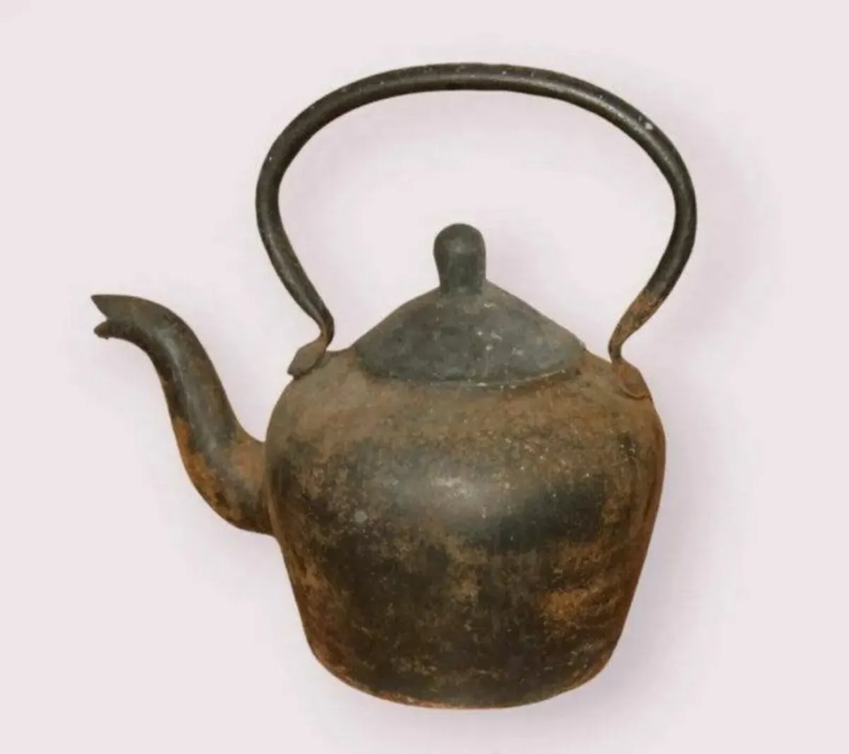 Victorian Cast Iron Kettle - Image 3