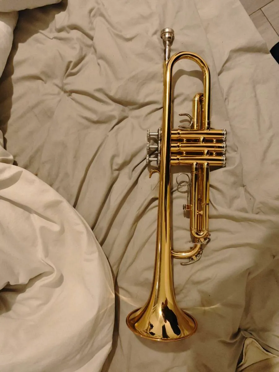 Yamaha ytr 23330 gold BB trumpet - Image 4