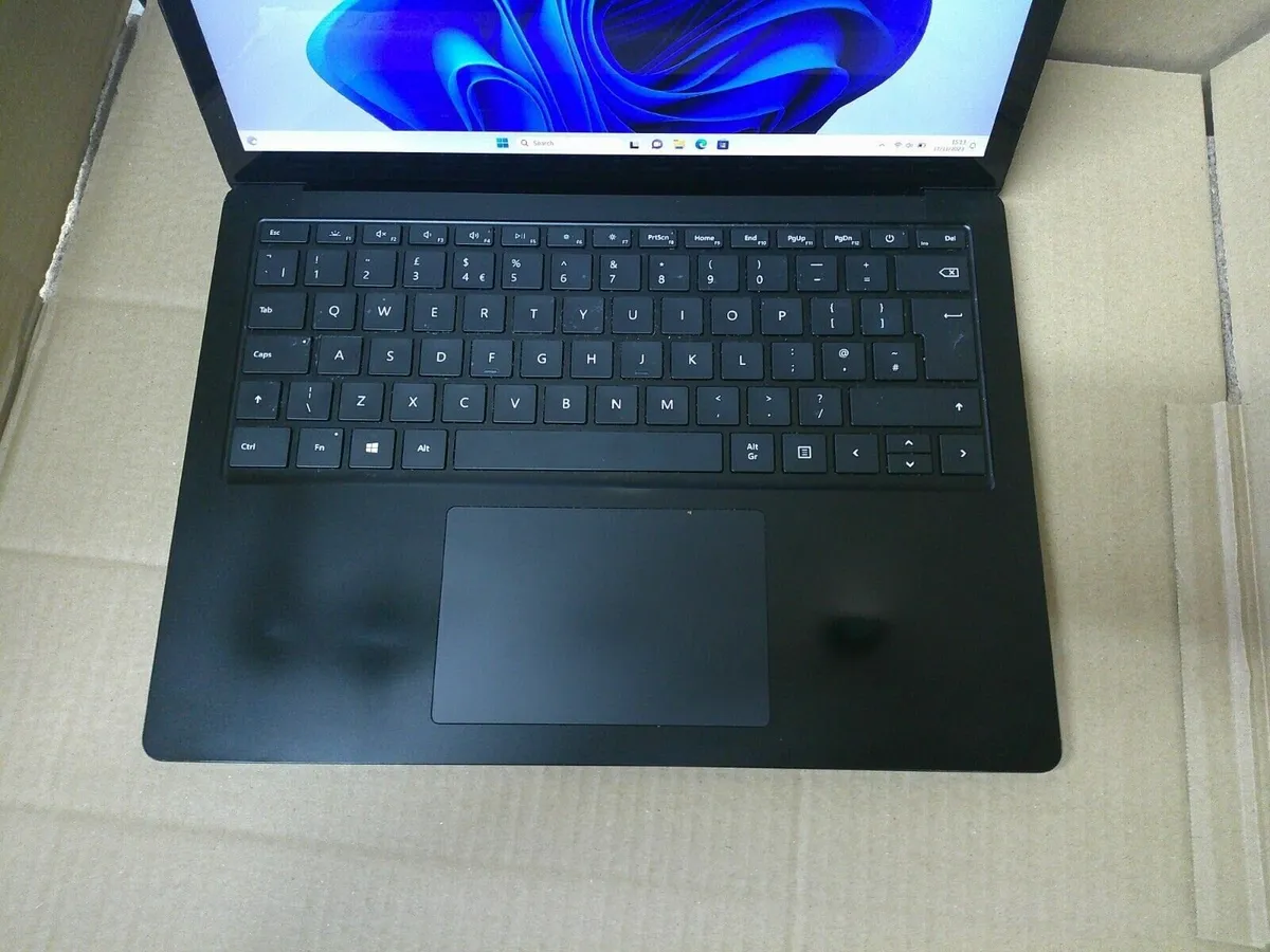 Microsoft Surface Laptop 4  13" 1951 i7 16GB 256GB - Image 4