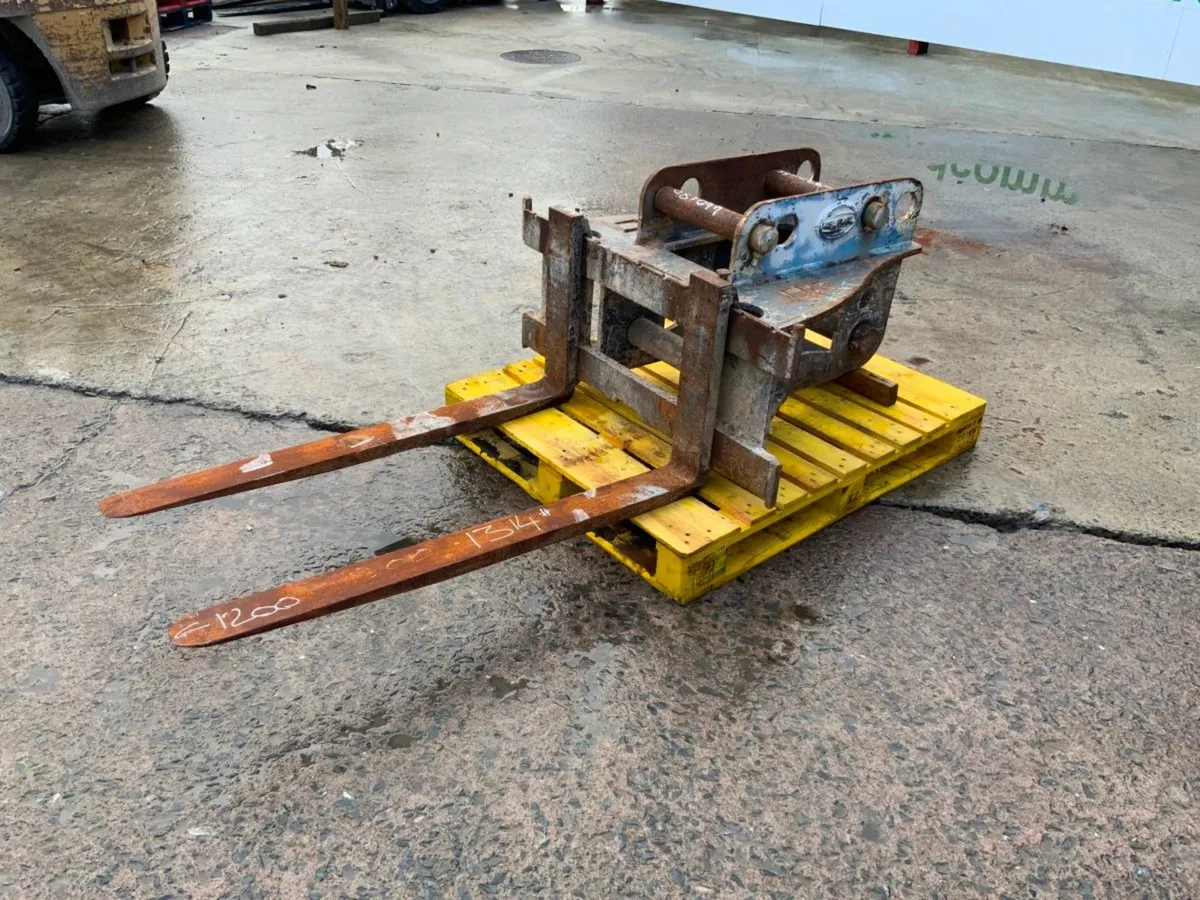 STRICKLAND PALLET FORKS......65 / 80mm........131 - Image 3