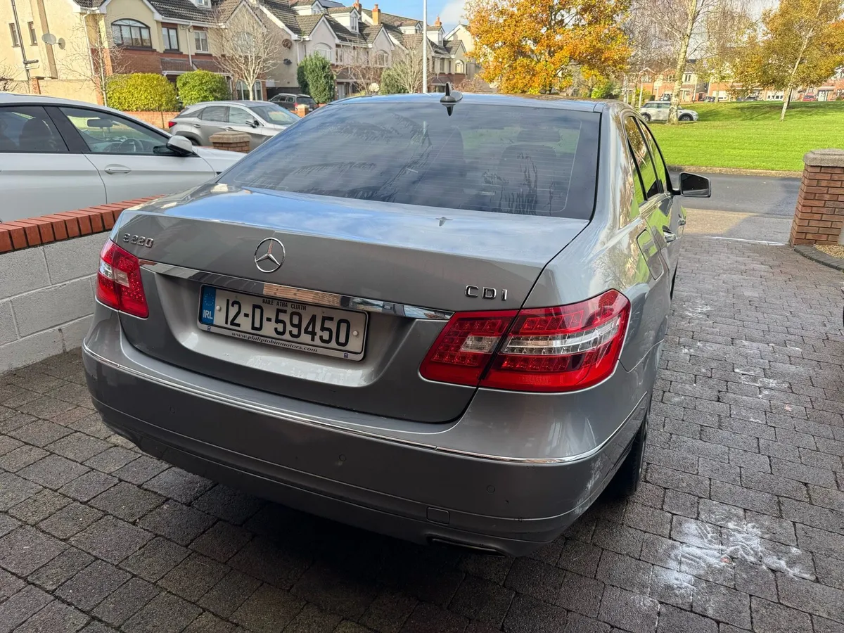 Mercedes E-class W212 Avantgarde 2.2 diesel - Image 3