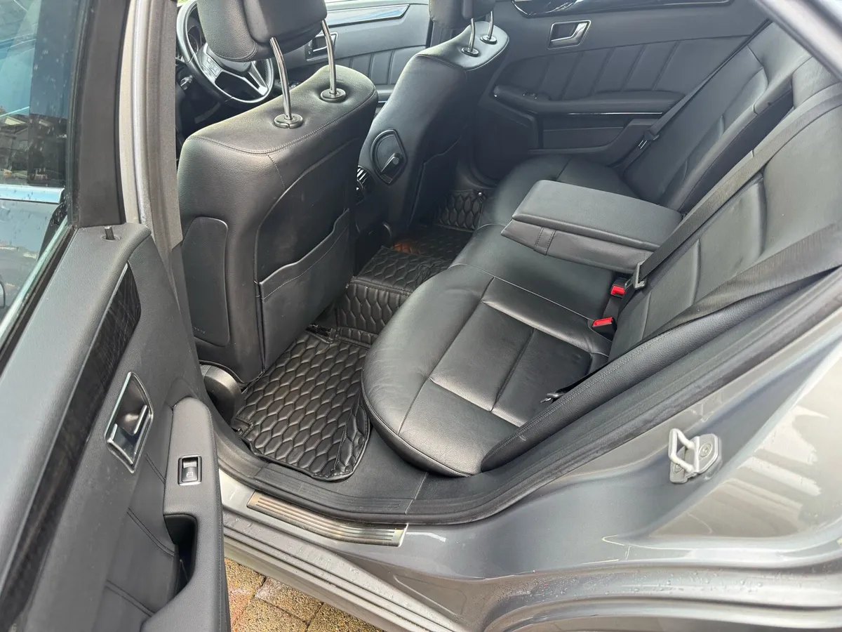 Mercedes E-class W212  2.2 diesel Automatic - Image 3