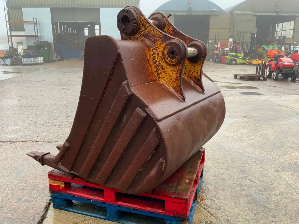 54" DIGGING BUCKET.....80mm PINS.........357F - Image 4