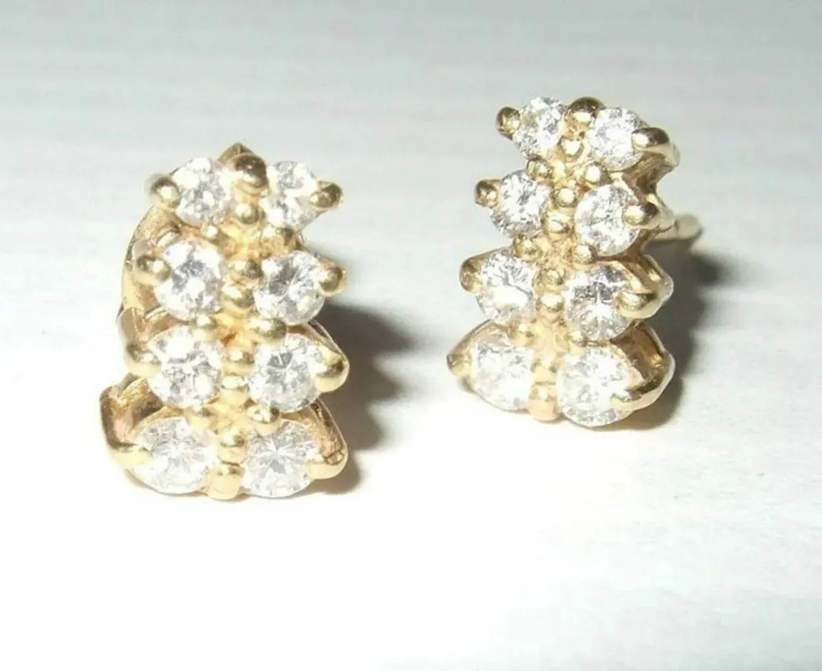 Vintage Hallmarked 18ct Gold/Diamond Earrings - Image 2