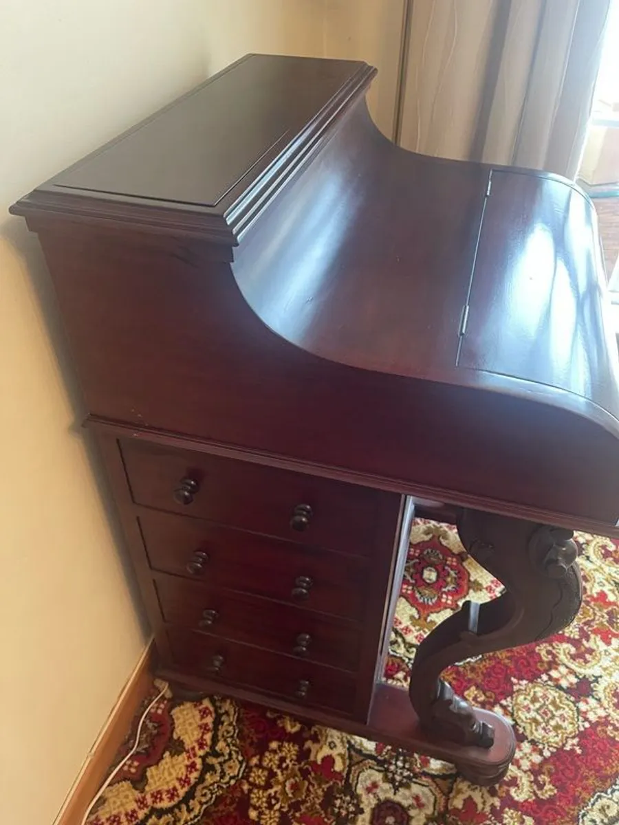 Davenport/Captains Artist DESK with Pop up Hidden Compartments with Art Easel - Image 2