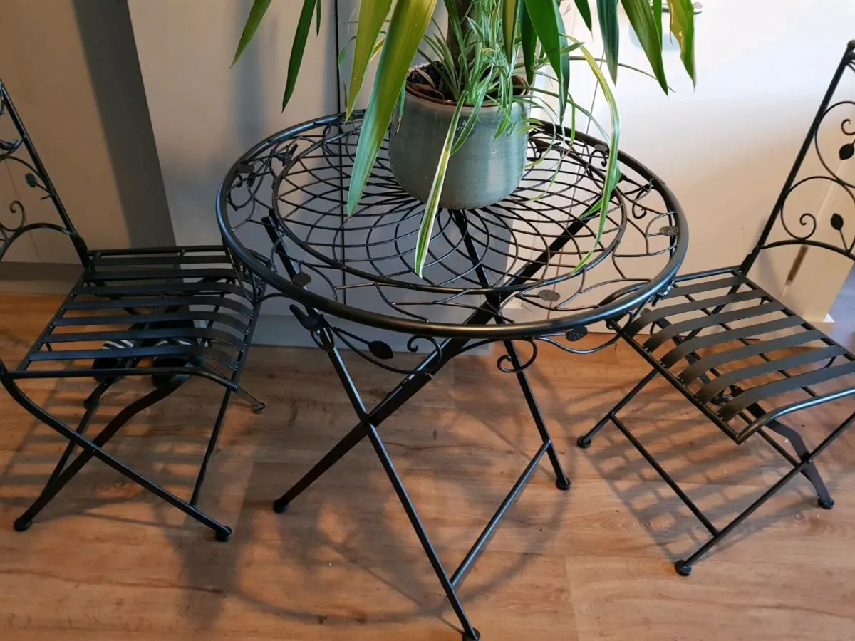 Bistro set - Image 1