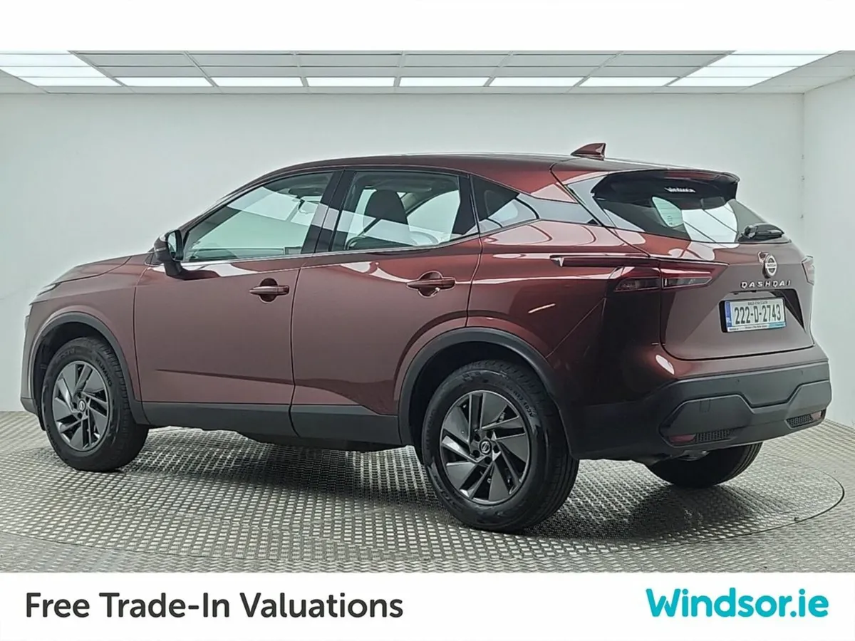 Nissan Qashqai 1.3 PET MILD HYBRID SV - Image 2