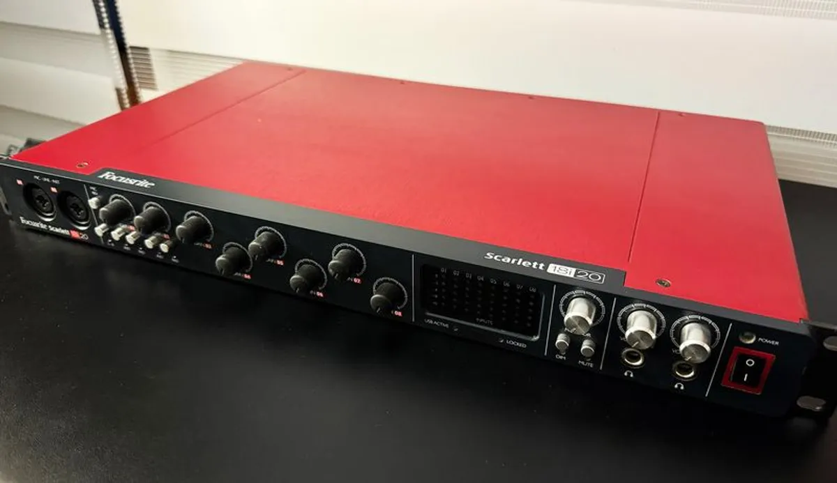 Focusrite Scarlett 18i20 1st Gen. Great Condition 1st Owner - Image 3