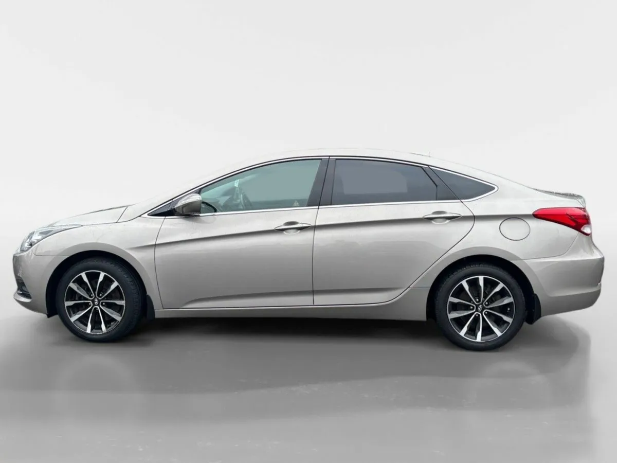Hyundai i40 Executive 2017 1.7 Diesel - Image 2
