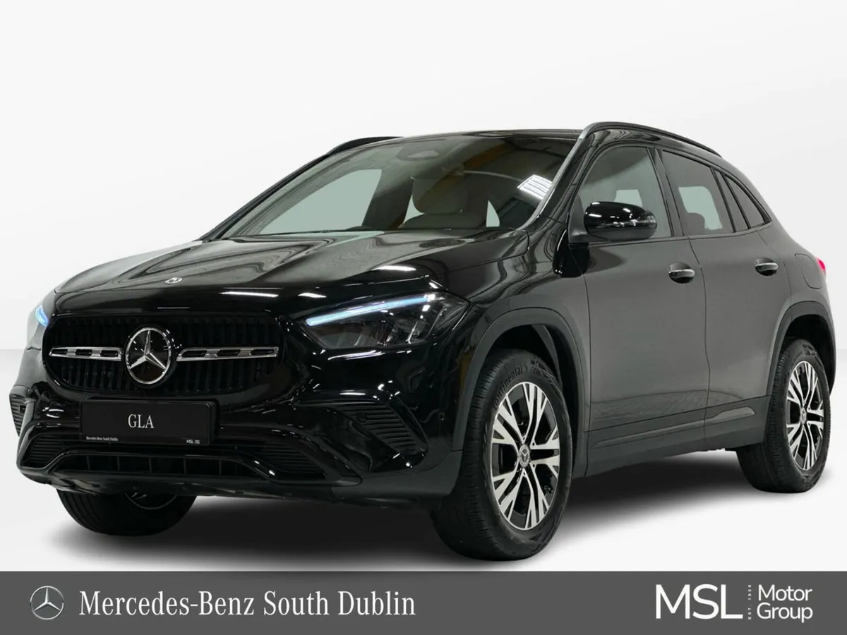 Mercedes-Benz GLA GLA180 Progressive Line + - Image 1