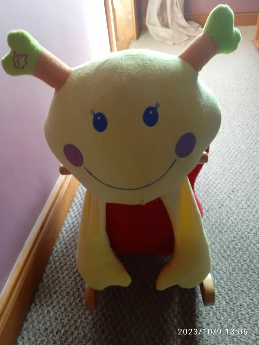 Baby Rocker NEW - Image 1