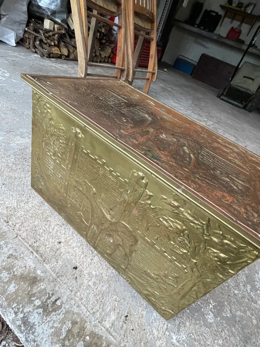 Antique Box - Image 1