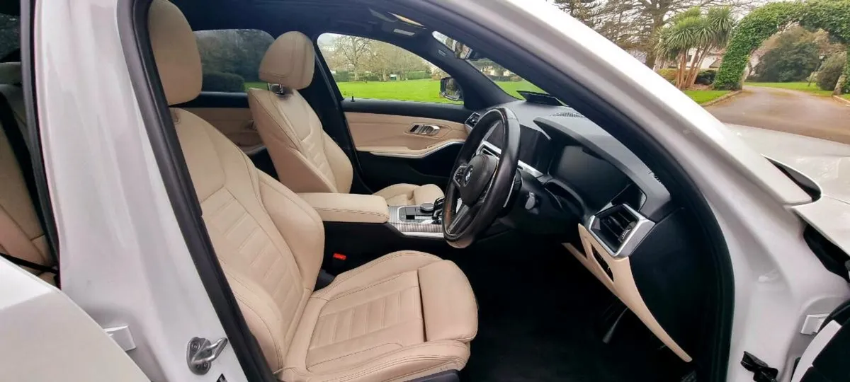 BMW TOP SPEC 330E M-SPORT W/KIT 292BHP & SUNROOF - Image 3