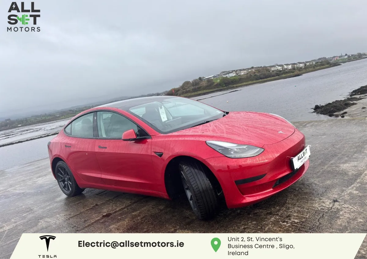 Tesla Model 3 2022  Standard Range + - Image 2