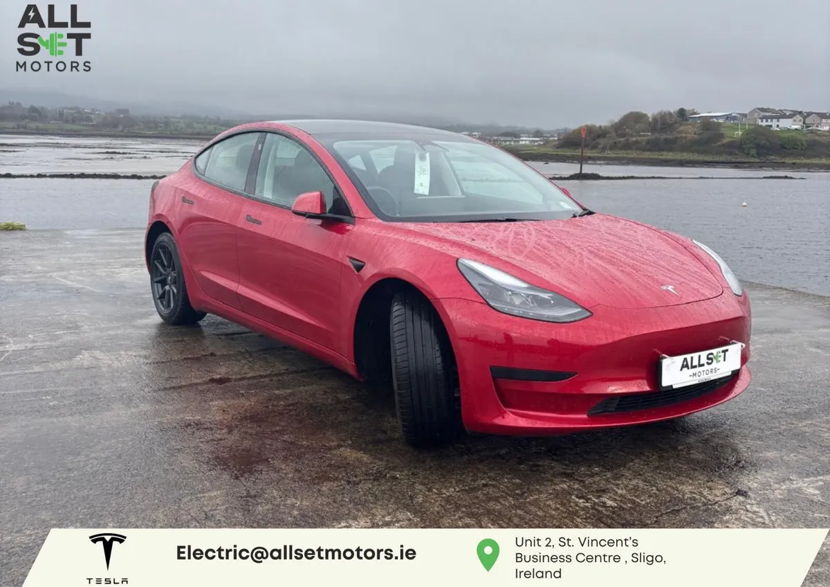 Tesla Model 3 2022  Standard Range + - Image 3
