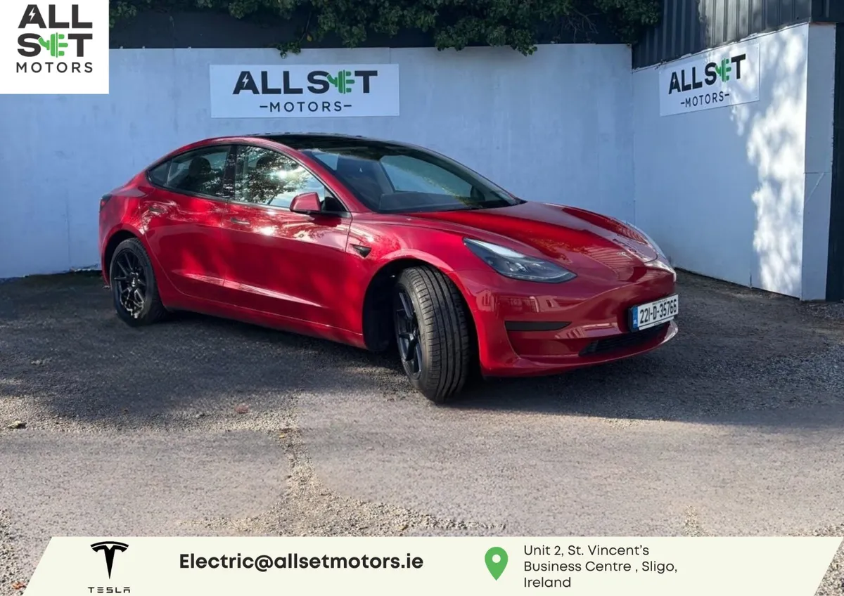 Tesla Model 3 2022  Standard Range + - Image 1