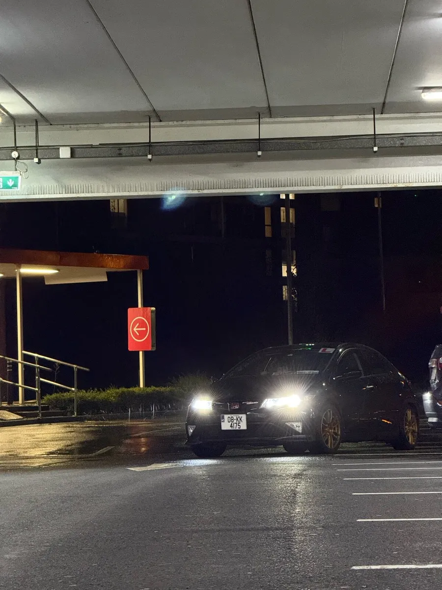 Honda Civic FK1 2008 type S - Image 2