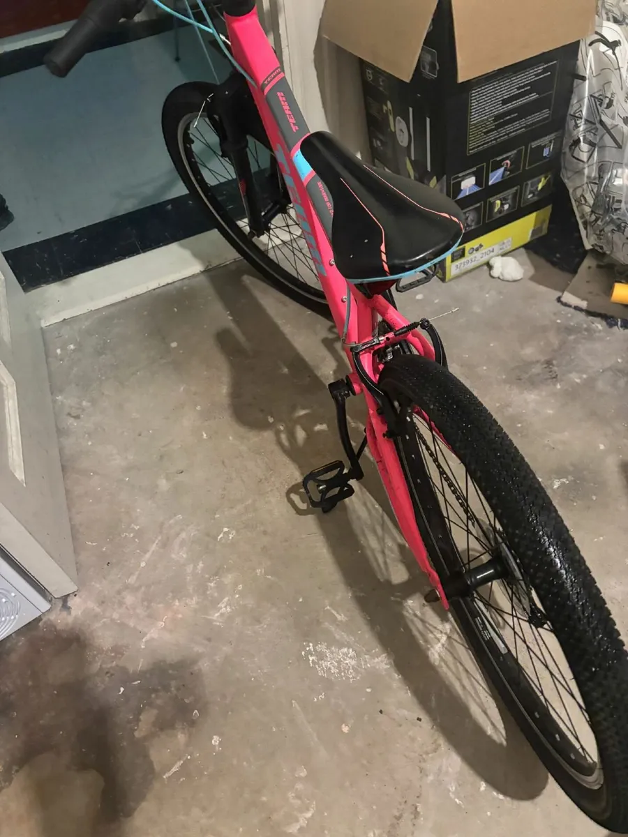 24 inch girls bike - Image 3