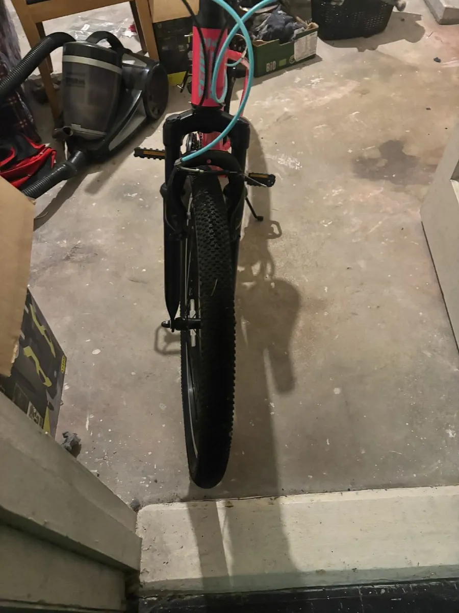 24 inch girls bike - Image 4