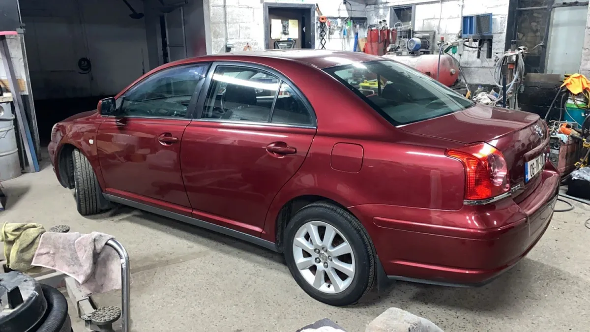 Toyota avensis - Image 2