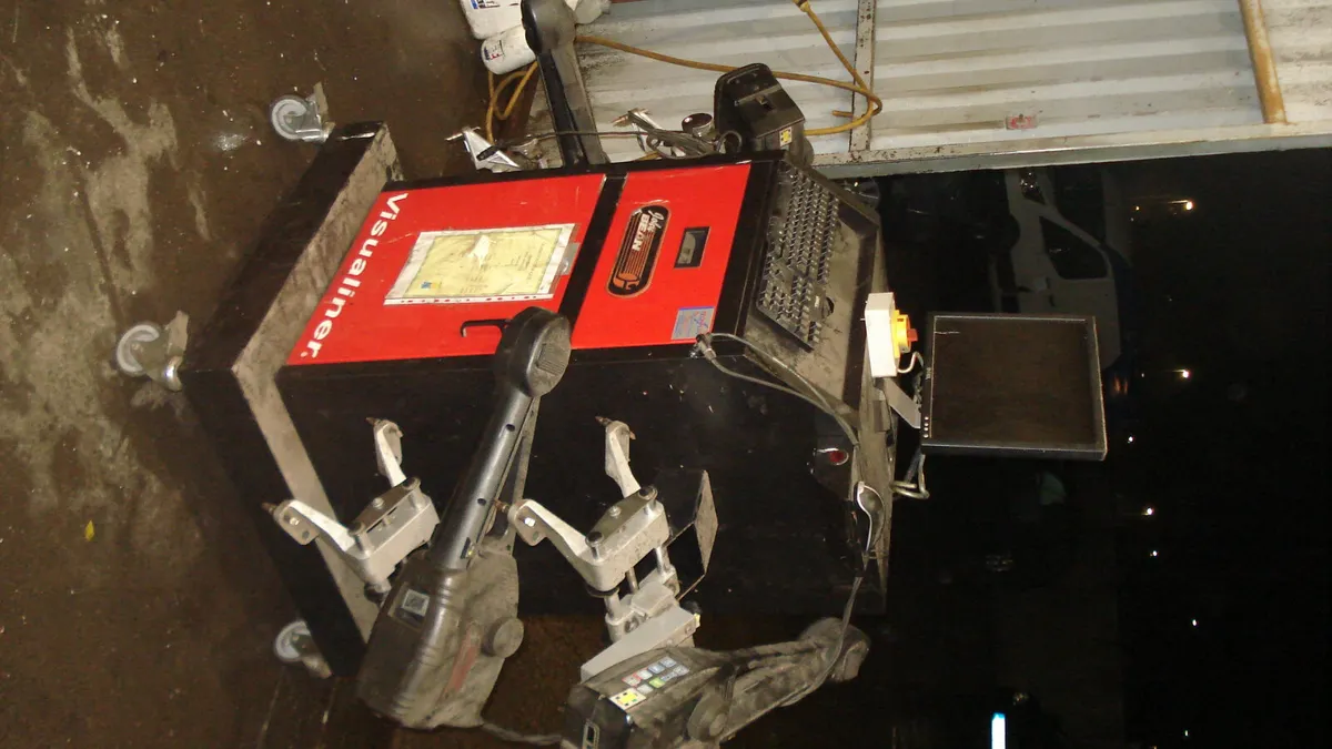 garage equipment - Image 3