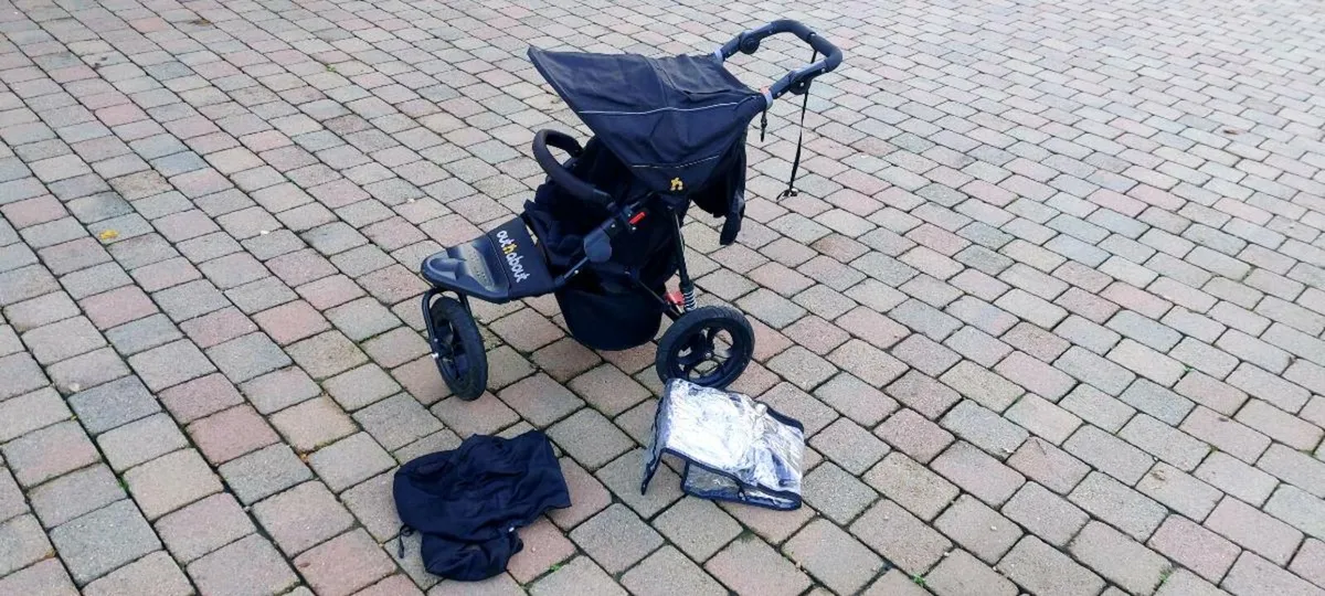 Out and About Nipper push chair single - Image 1